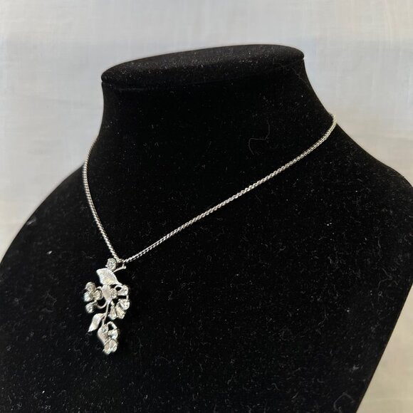 Vintage Krementz Floral White Gold Overlay Rhinestone Demi Parure Set