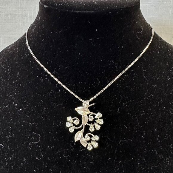 Vintage Krementz Floral White Gold Overlay Rhinestone Demi Parure Set
