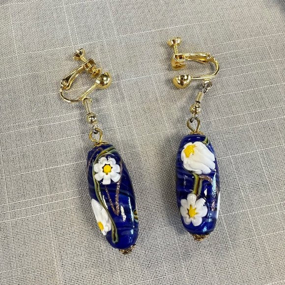 Vintage Smithsonian Institution Murano Glass Bead Necklace and Clip on Earrings