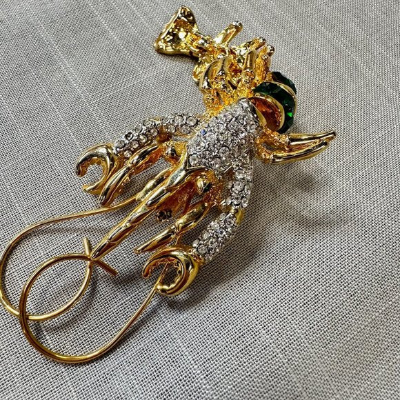 Vintage Articulated Lobster Crayfish Emerald and Clear Crystal Brooch