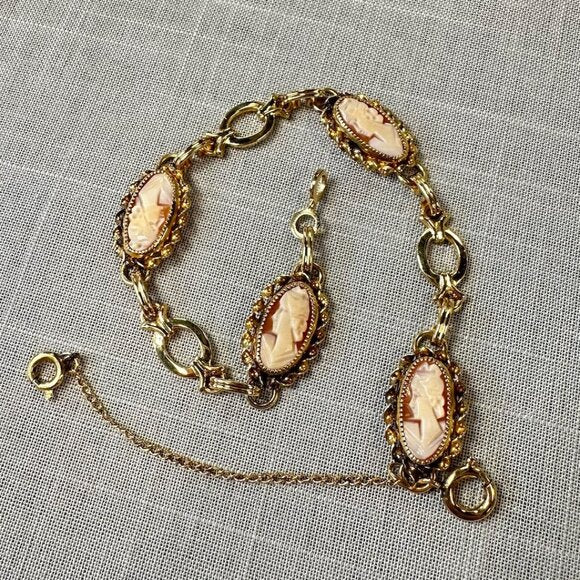 Vintage Jon Cris 12K GF Cameo Bracelet