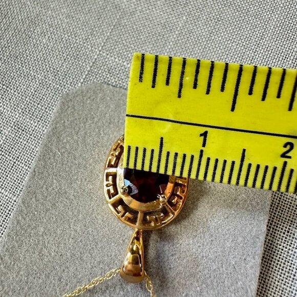 Vintage 10KT Gold Greek Key Design and Garnet Pendant Necklace