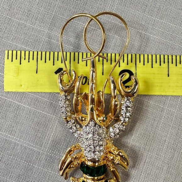Vintage Articulated Lobster Crayfish Emerald and Clear Crystal Brooch