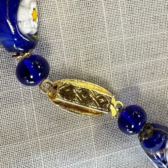 Vintage Smithsonian Institution Murano Glass Bead Necklace and Clip on Earrings