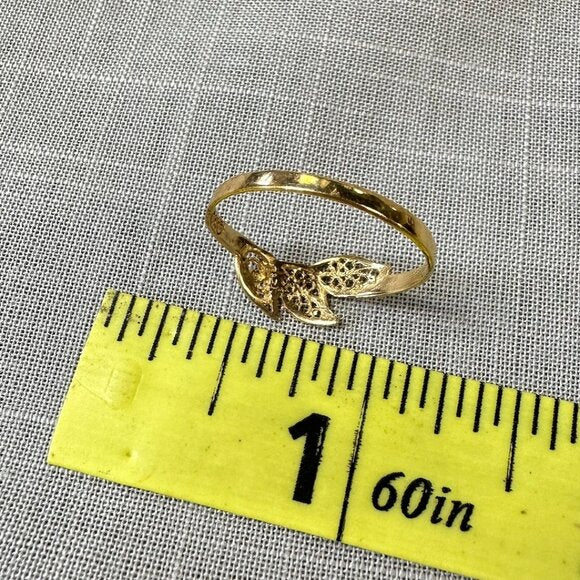 Vintage Oro 10K Gold Three Leaf Filigree Ring