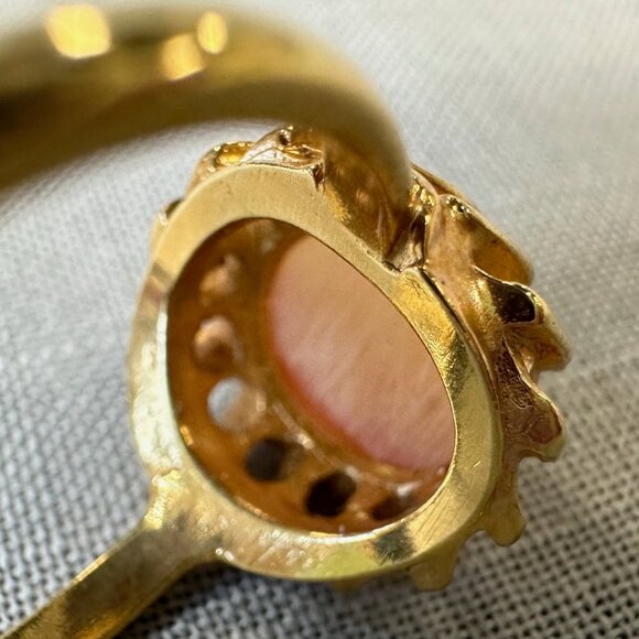 Vintage 18K HGE Cameo Ring size 6.5