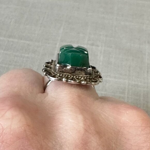 Vintage Mexico Sterling Silver and Green Onyx Mask Ring size 5.5