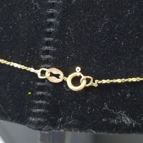 Vintage Antique Small Round Gold locket on 14K chain