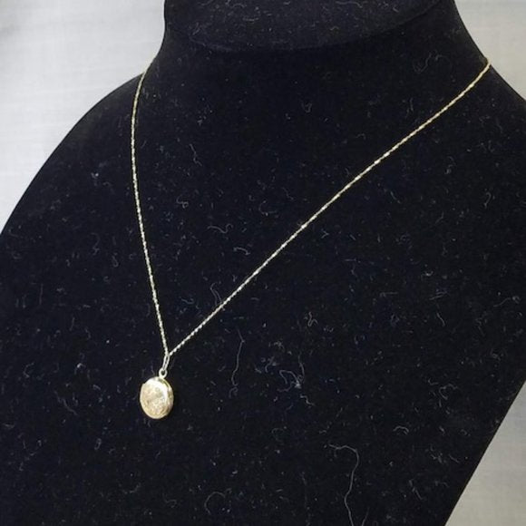 Vintage Antique Small Round Gold locket on 14K chain