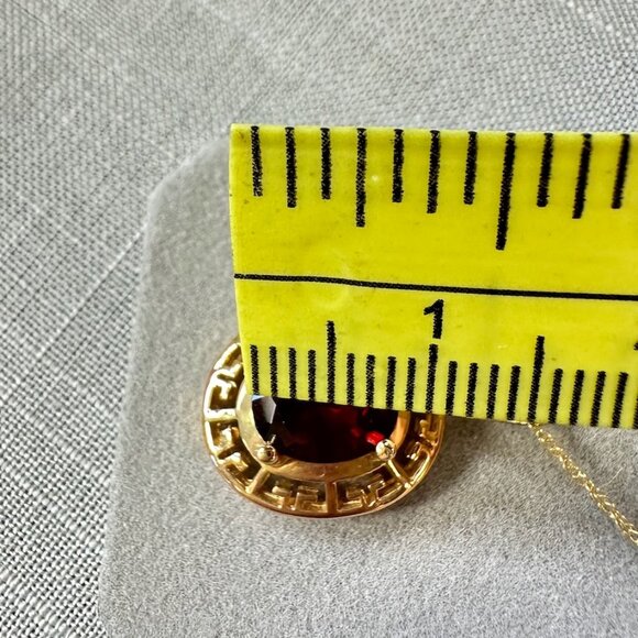 Vintage 10KT Gold Greek Key Design and Garnet Pendant Necklace