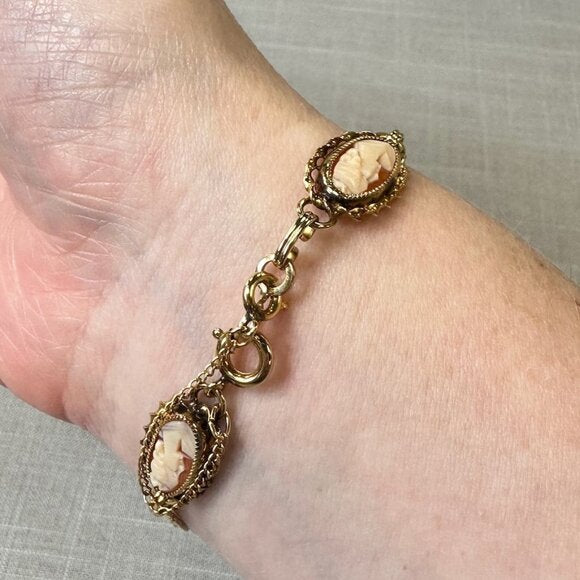 Vintage Jon Cris 12K GF Cameo Bracelet