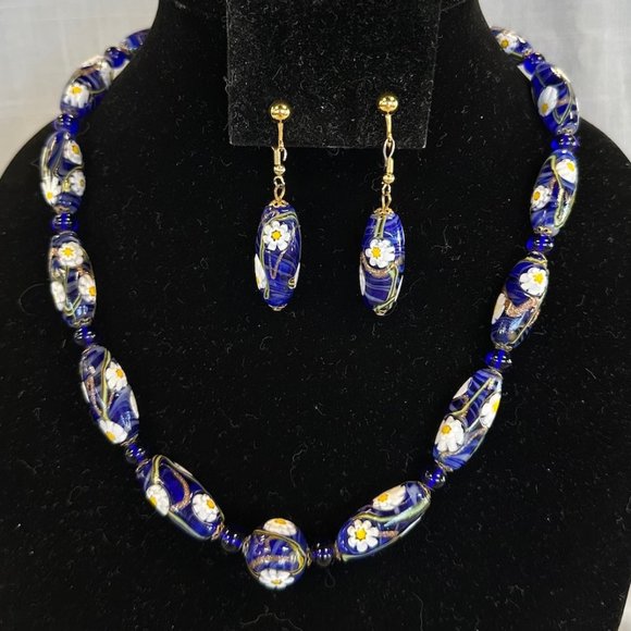 Vintage Smithsonian Institution Murano Glass Bead Necklace and Clip on Earrings